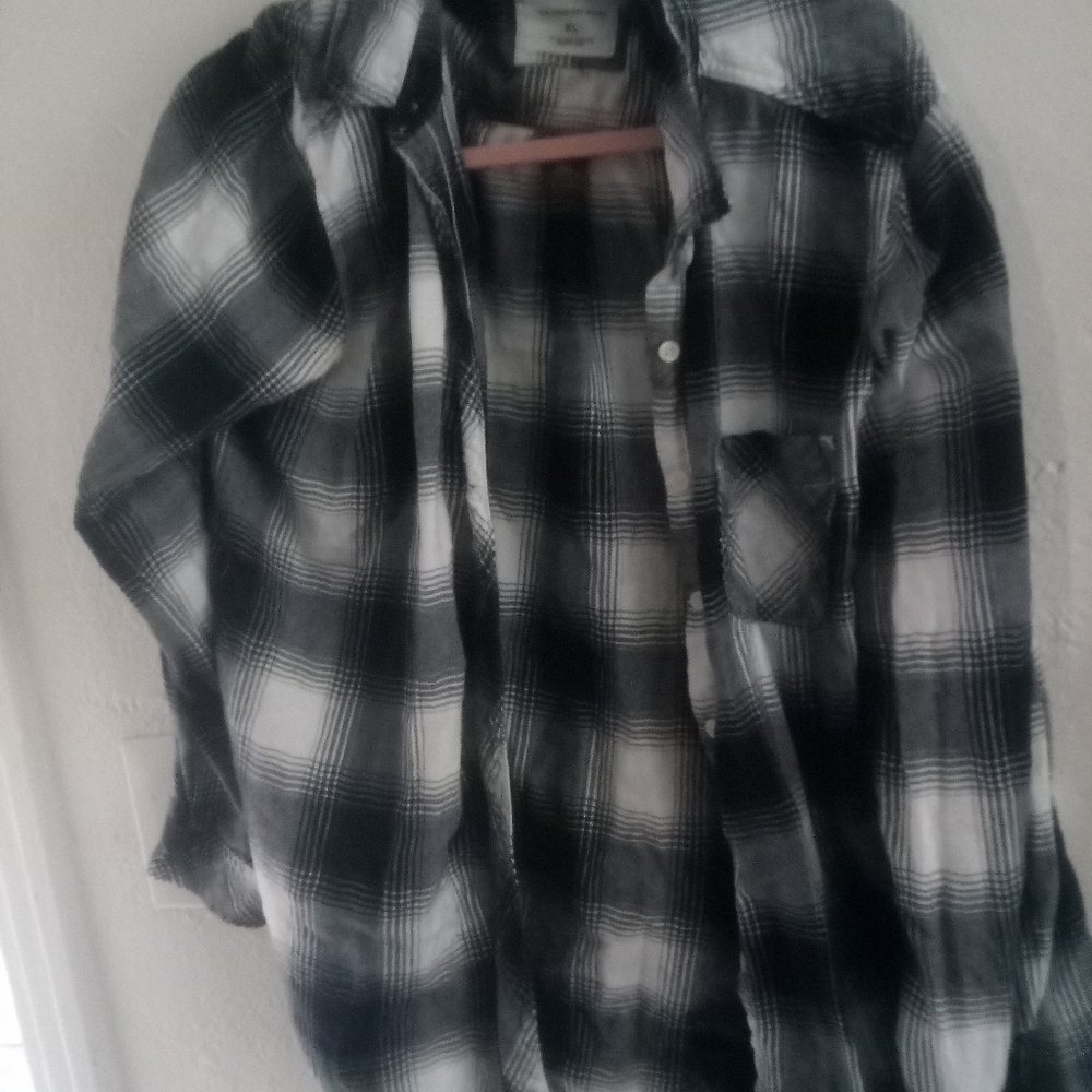 Sonoma button down xl shirt long sleeve western contemporary plaid comfortable